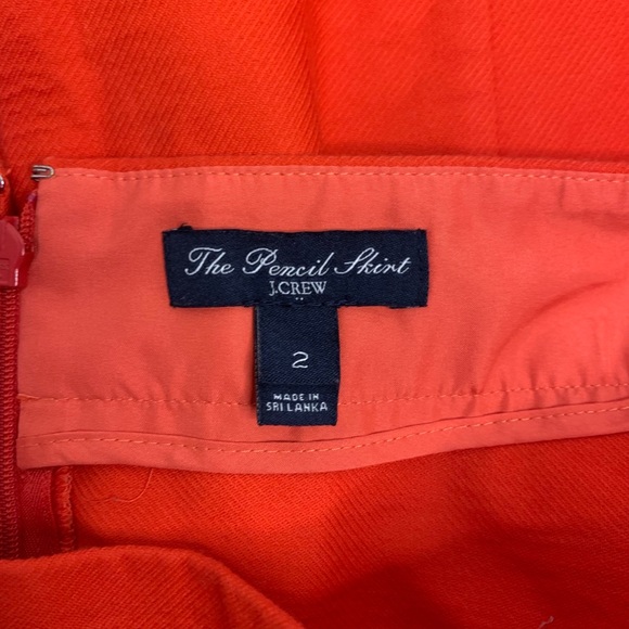 J.Crew “The Pencil Skirt” in Red Size 2 - Picture 4 of 6
